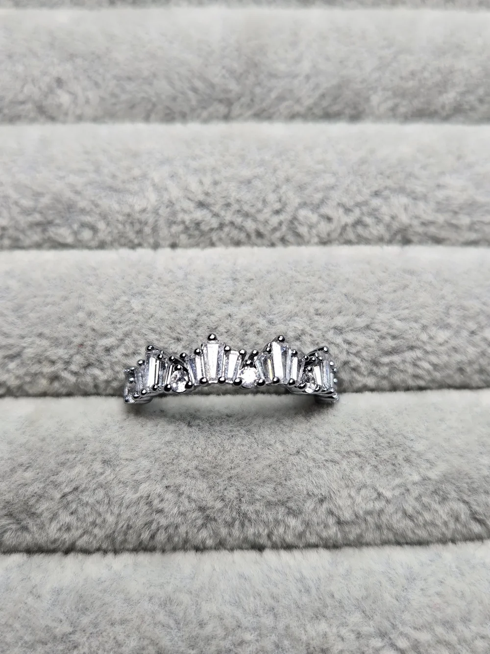 Size 8 Cubic Zirconia Hemitite Plated Grey Metal Band Bomb Party Ring